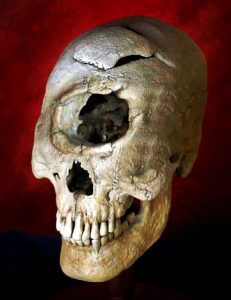 Шокиращо откритие на черепи от циклопи