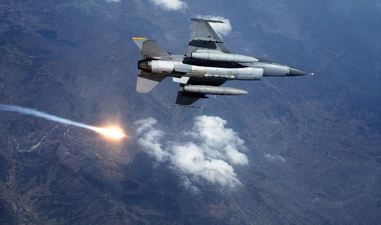 F-16