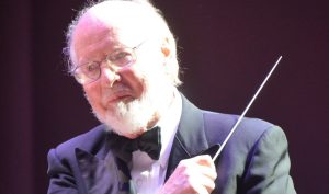 Спилбърг ще се събере отново с легендарния композитор за мистериозния филм за НЛО